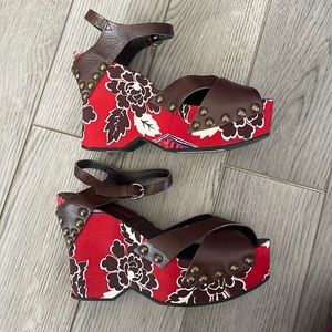 MIU MIU Red and Brown Floral 5” Platform Sandals size 39/US ladies 8 1/2
